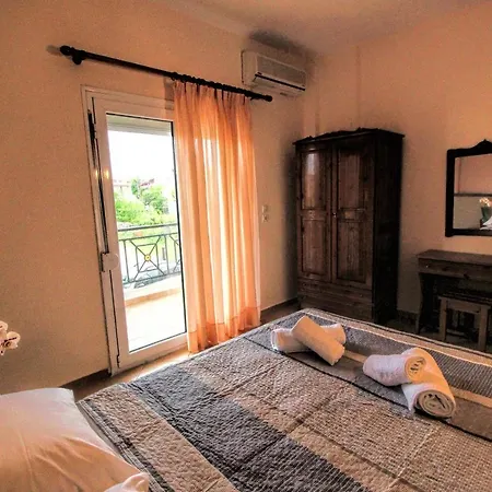 Golden Sun アパートホテル