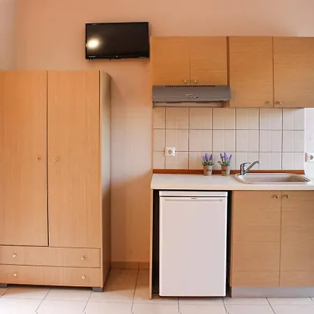 Ξενοδοχείο με διαμερίσματα Golden Sun