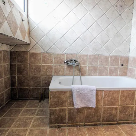 Ξενοδοχείο με διαμερίσματα Golden Sun *