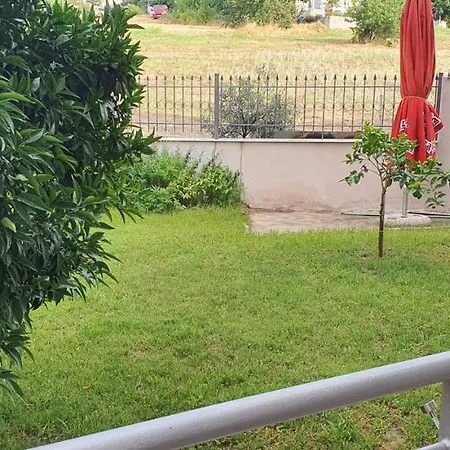 Ξενοδοχείο με διαμερίσματα Golden Sun